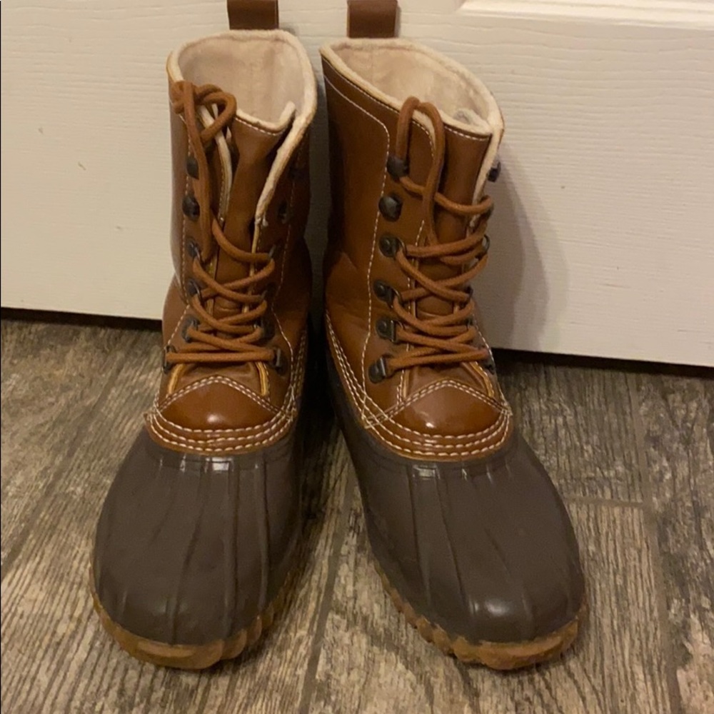 Brown boots